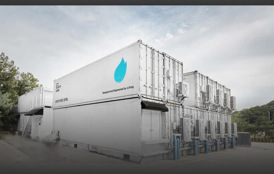 2019 — N.THING own vertical farm, 12 modules